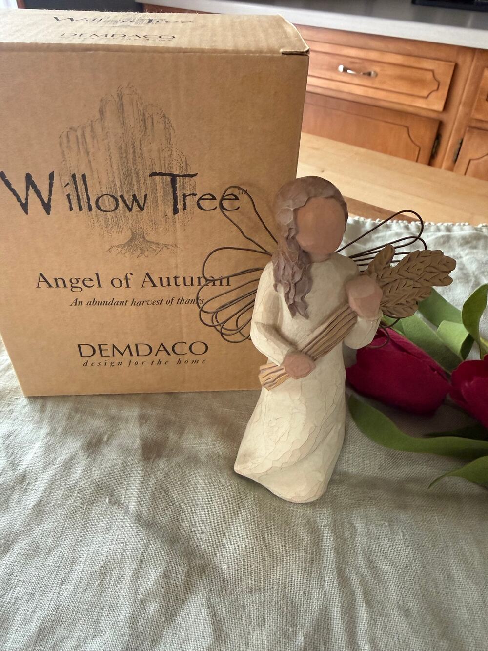Willow Tree Susan Lordi Angel of Autumn with Box